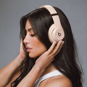  Beats Studio Pro Kim Edition