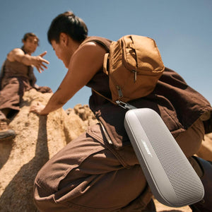  Bose SoundLink Flex Portable Brown