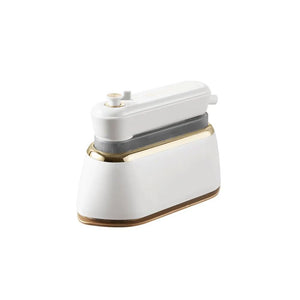  Jamaky JMK1028 Mini Travel Steam Iron