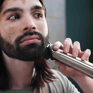  Philips Multigroom Series 7000